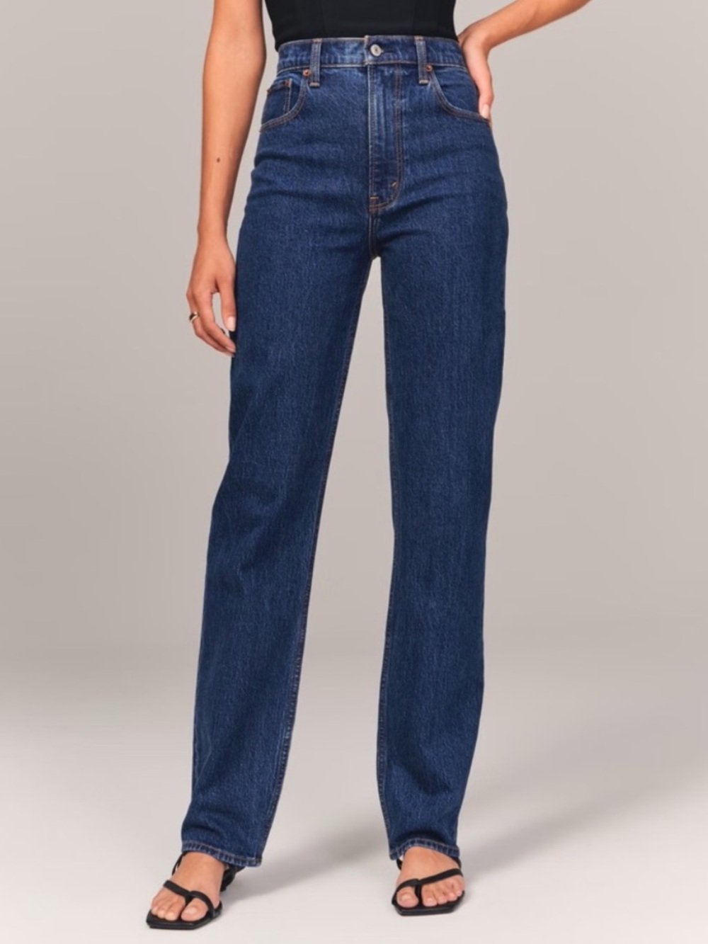 Abercrombie Curve Love The 90’s Straight Ultra High Rise - Dark Wash